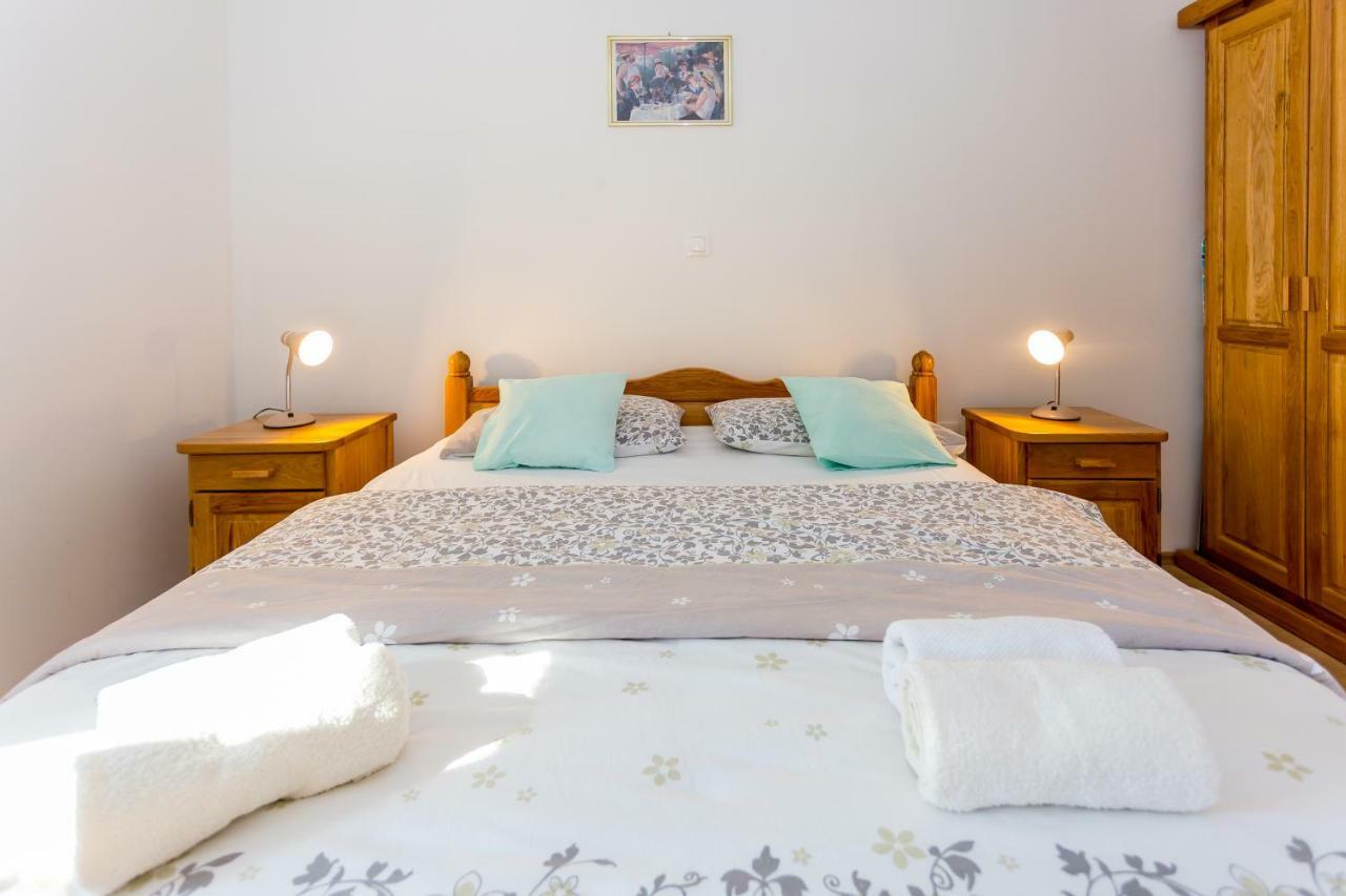 Apartmani Rebac Гата Экстерьер фото